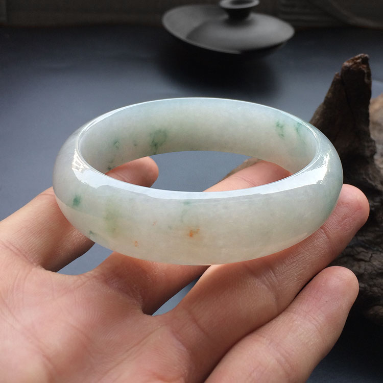 糯冰种飘花手镯(57mm)