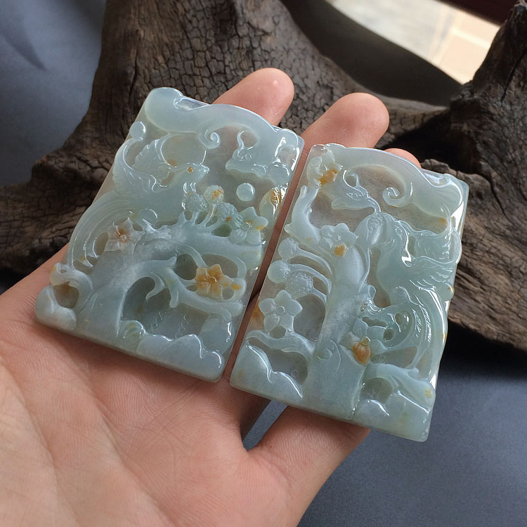 糯冰种飘黄翡龙凤牌挂件（一对)
