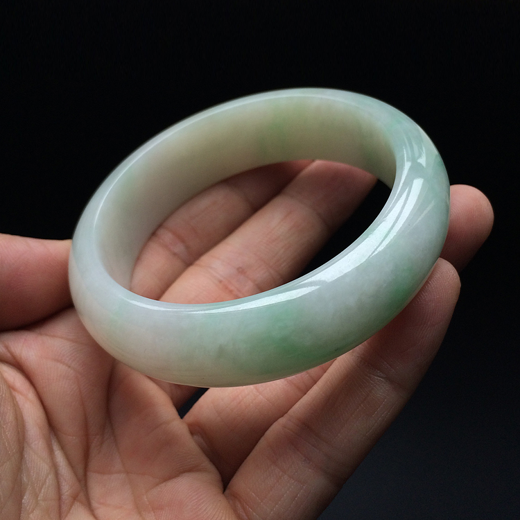 (超值推荐)糯冰种飘翠手镯（56.2mm）