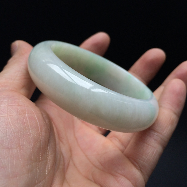 (超值推荐)糯冰种飘翠手镯（56.2mm）