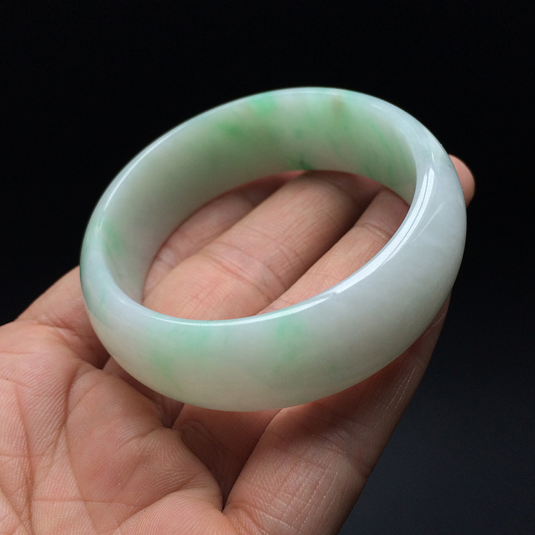 (超值推荐)糯冰种飘翠贵妃镯(52mm-48.9mm）