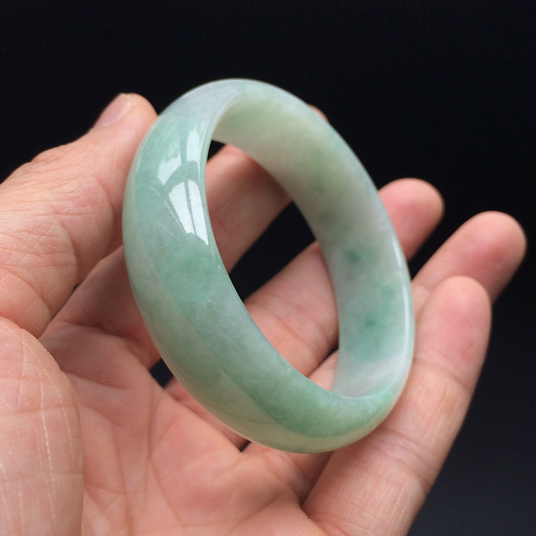 (超值推荐)糯冰种略飘花贵妃镯(54.8mm-49mm）