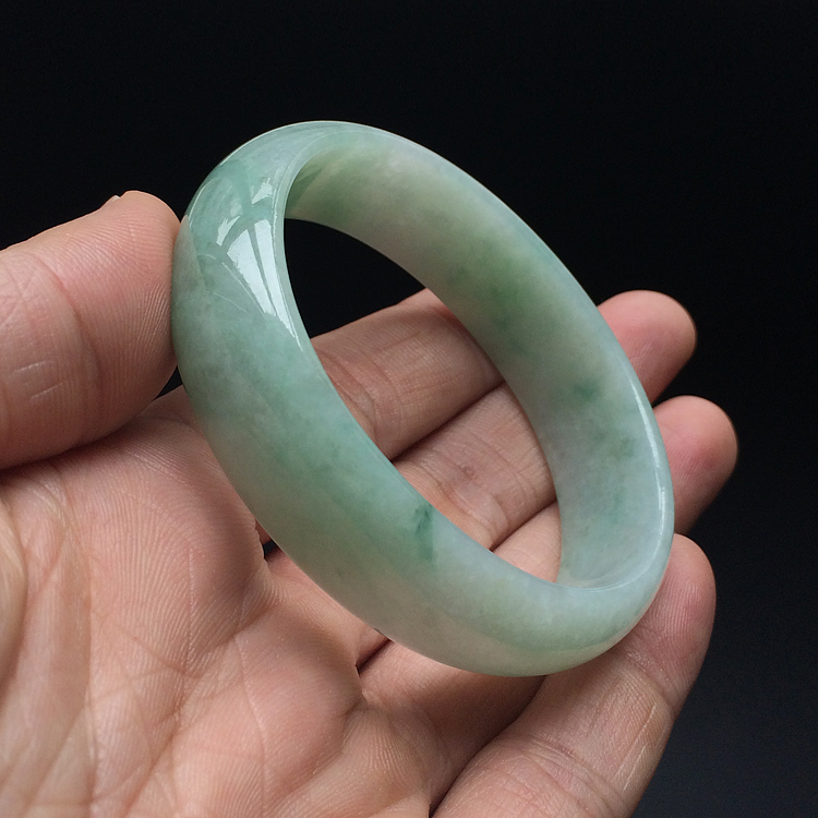 (超值推荐)糯冰种略飘花贵妃镯(54.8mm-49mm）