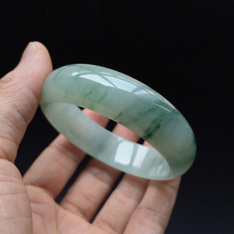 (超值推荐)冰种飘花手镯（一对）（56.7mm）（57.9mm）