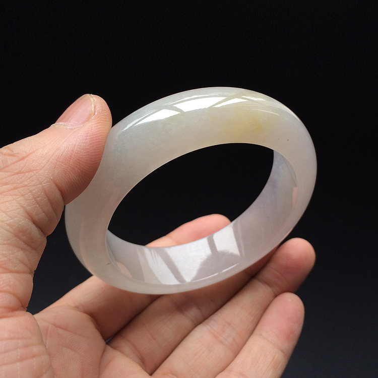 (超值推荐)冰种淡黄翡手镯(58.1mm）