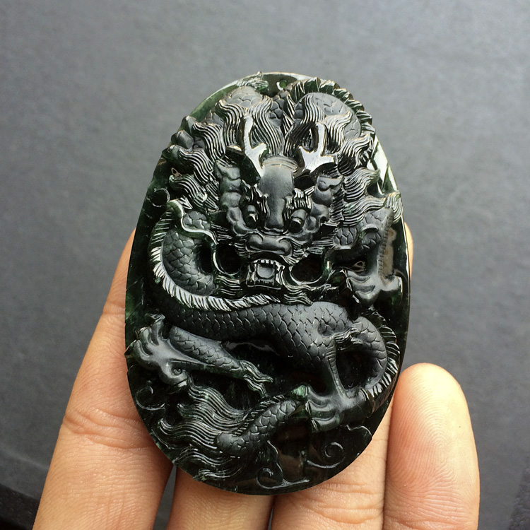 (超值推荐)冰种墨翠龙牌挂件