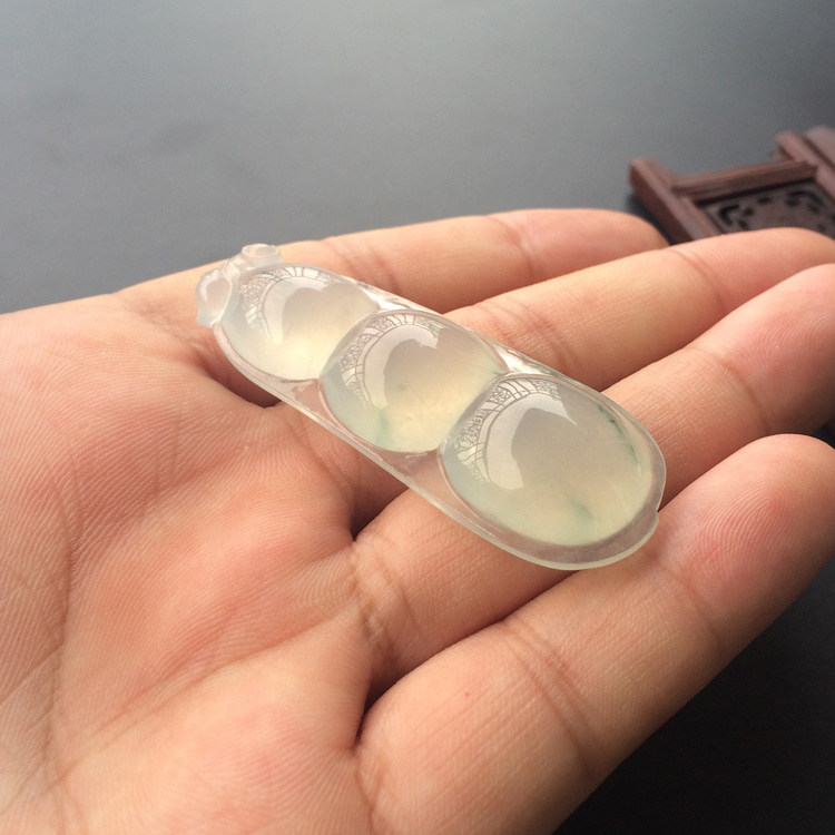（超值推荐）冰种飘花四季豆挂件