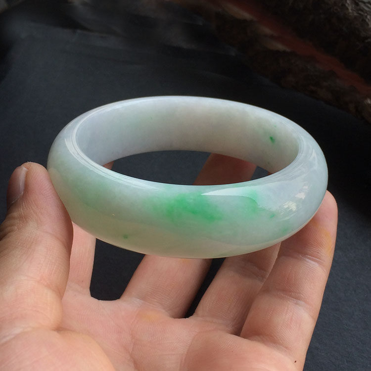 (超值推荐)糯冰种飘翠手镯（58.4mm）