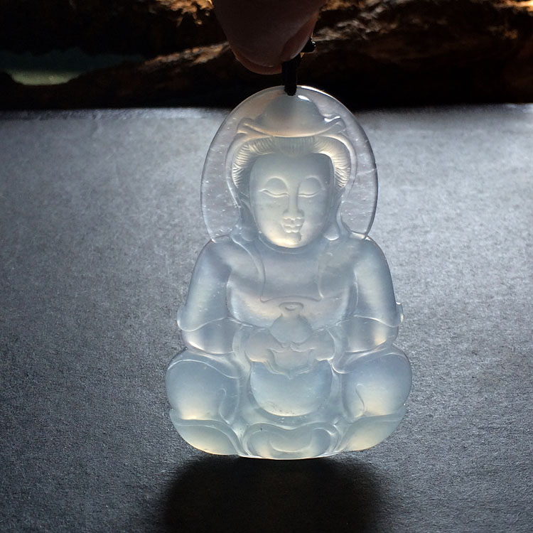 冰种淡晴水观音挂件