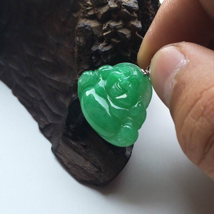 糯冰种翠色玉佛挂件