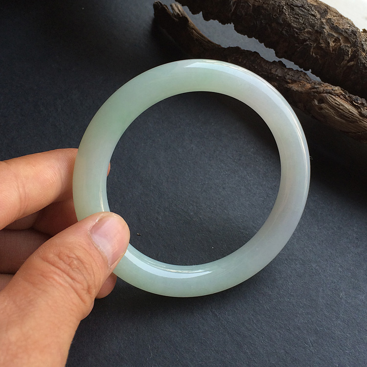糯冰种晴水圆条手镯（58.7mm）