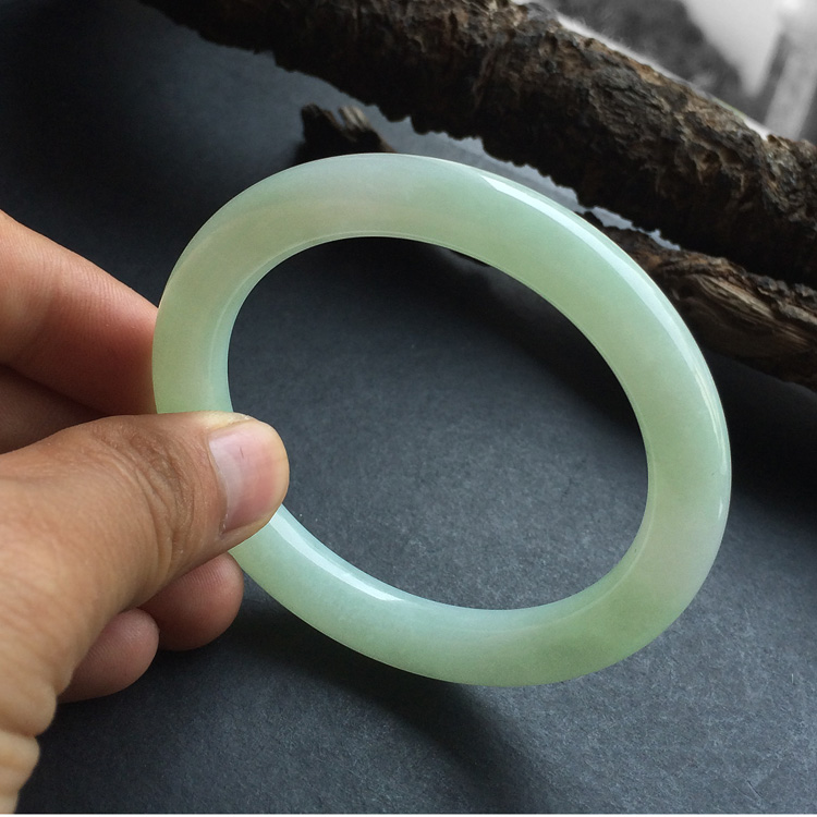 糯冰种晴水圆条手镯(55.4mm)