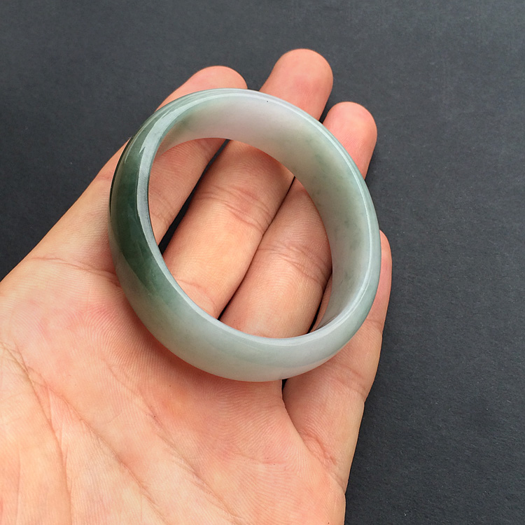 糯冰种晴水贵妃镯（50.8mm-45.2mm）