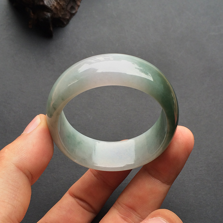 糯冰种晴水贵妃镯（50.8mm-45.2mm）