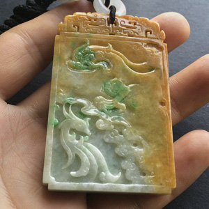 细糯种黄加绿仿古龙凤牌