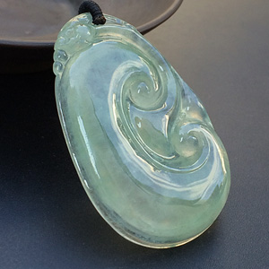 冰种晴水如意挂件