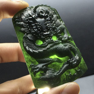 (超值推荐)冰种墨翠龙牌挂件