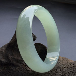 糯冰种晴水手镯(58.8mm)