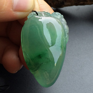 冰种飘花福瓜挂件