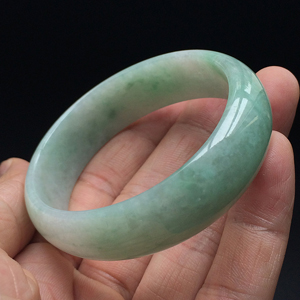 (超值推荐)糯冰种略飘花贵妃镯(54.8mm-49mm）