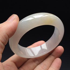 (超值推荐)冰种淡黄翡手镯(58.1mm）