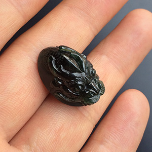 冰种墨翠龙头戒面