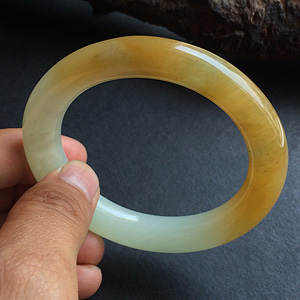 糯冰种晴水褐黄翡圆条手镯(55.9mm)