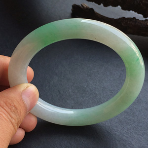 糯冰种飘翠圆条手镯(56mm)