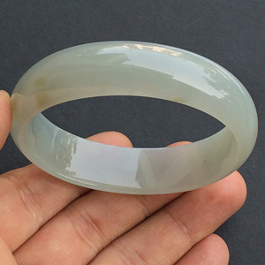 冰种晴水略带黄翡贵妃镯（54mm-45.7mm）
