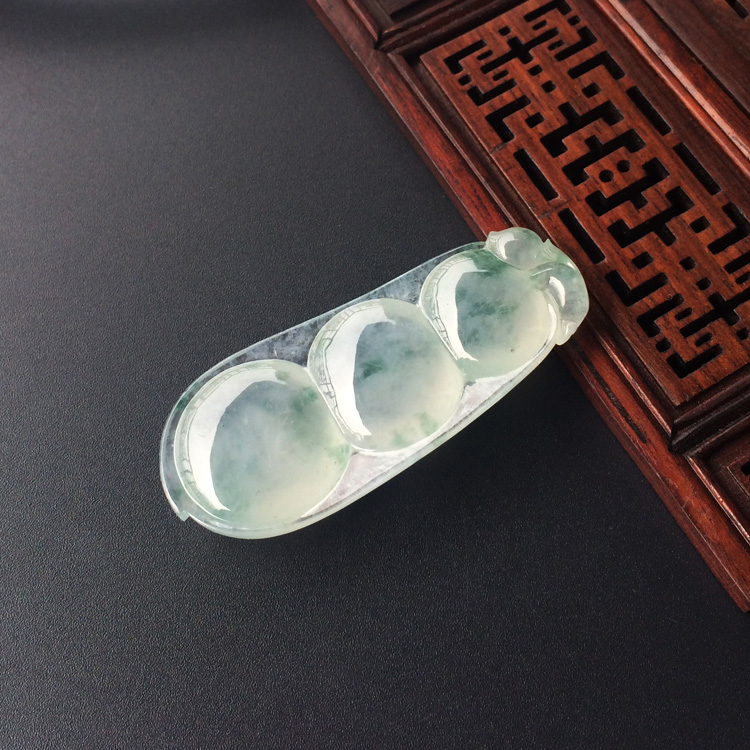 （超值推荐）冰种飘花四季豆挂件
