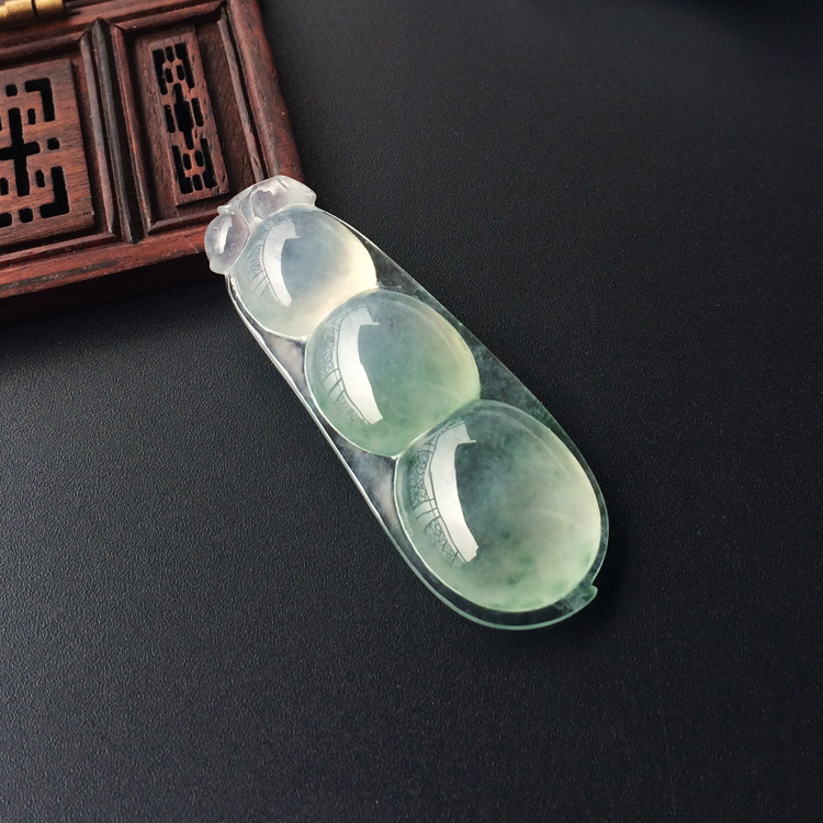 （超值推荐）冰种飘花四季豆挂件