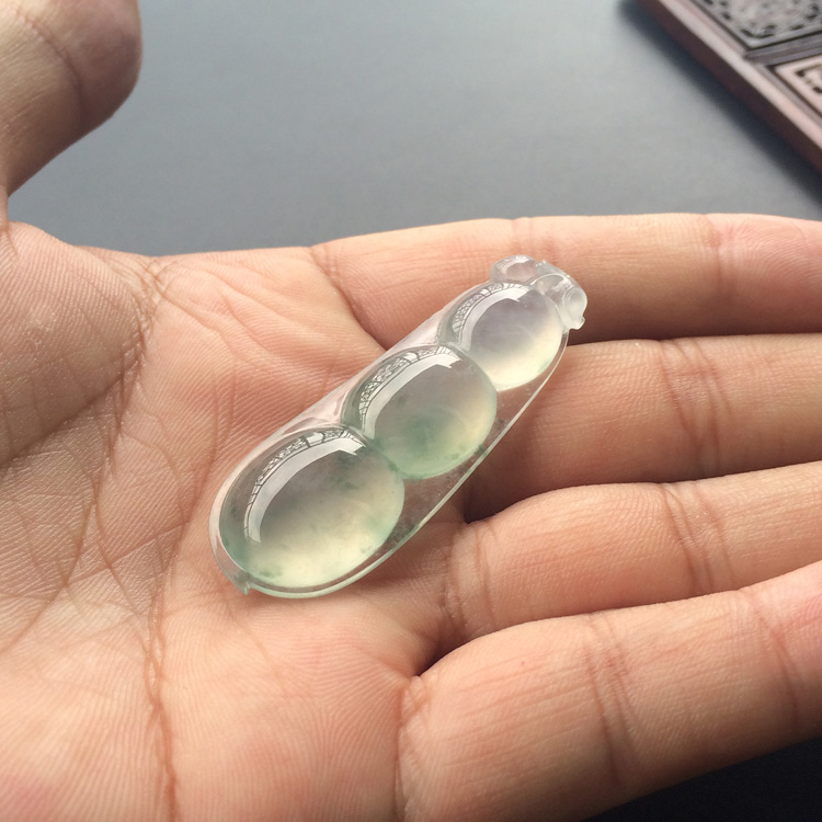 （超值推荐）冰种飘花四季豆挂件