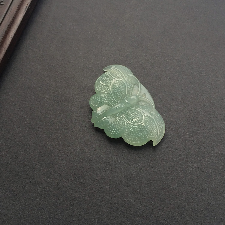 糯冰种晴水蝴蝶挂件（一对走）