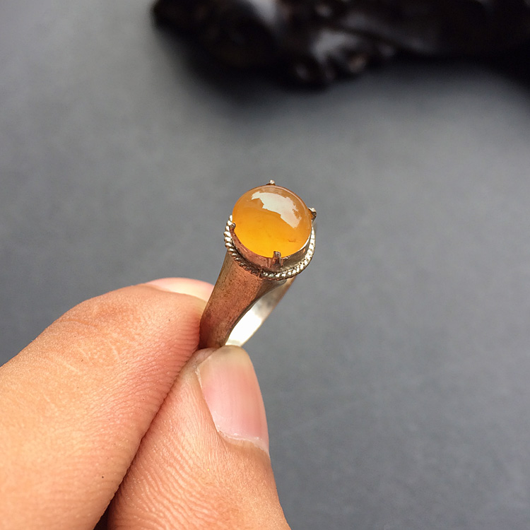 （超值推荐）冰种黄翡戒面