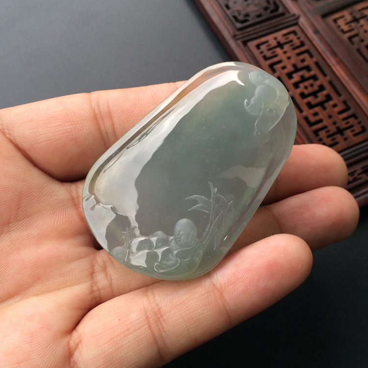 （超值推荐）冰种晴水略带褐黄翡望子成龙挂件