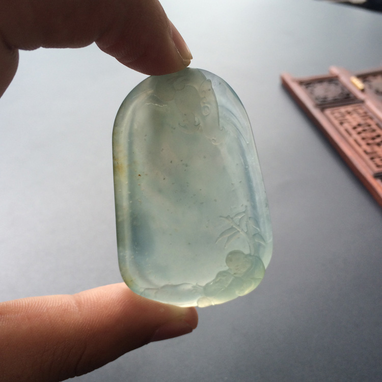 （超值推荐）冰种晴水略带褐黄翡望子成龙挂件