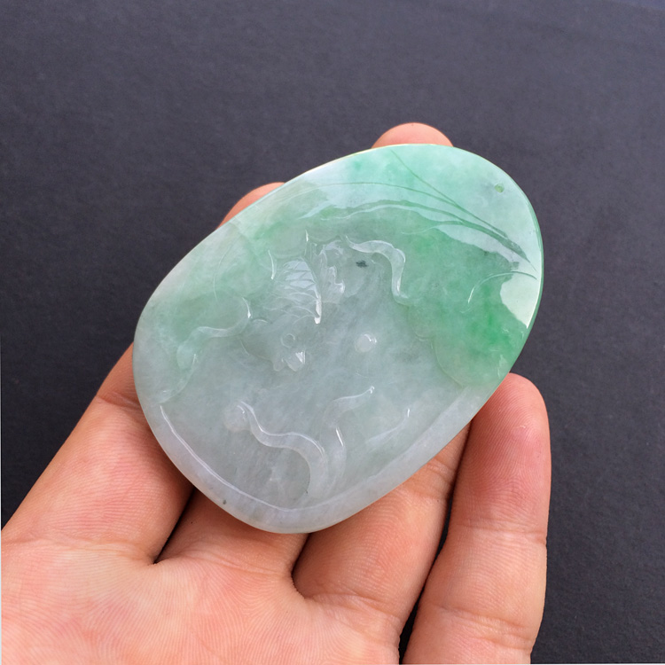 糯冰种豆色年年有余挂件
