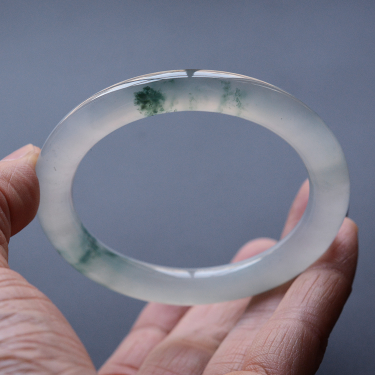 (超值推荐)冰种飘花圆条手镯(一对)(57.2mm/55.2mm)