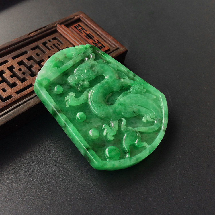 （超值推荐）糯冰种翠色仿古龙凤牌挂件（一对）