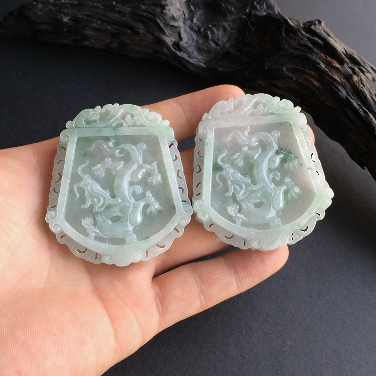 糯冰种飘花仿古龙凤牌挂件(一对)