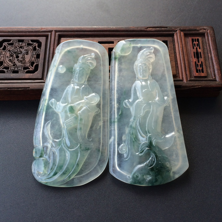 (超值推荐)冰种飘花略带黄翡站观音挂件(一对)