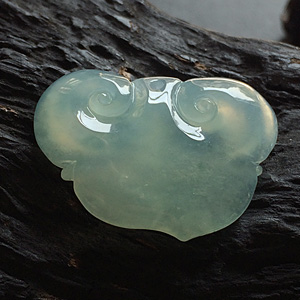 冰种晴水如意挂件