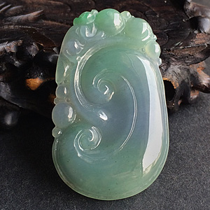 糯冰种晴水略带紫罗兰如意挂件