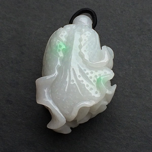 （超值推荐）糯冰种飘花白菜挂件