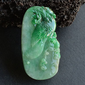 糯冰种飘花鹦鹉挂件