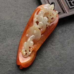 糯冰种红黄翡龙行如意挂件