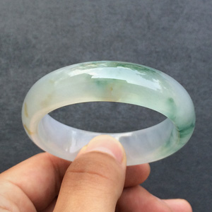 (超值推荐)冰种飘花略带褐黄翡贵妃镯(49-55.6mm)