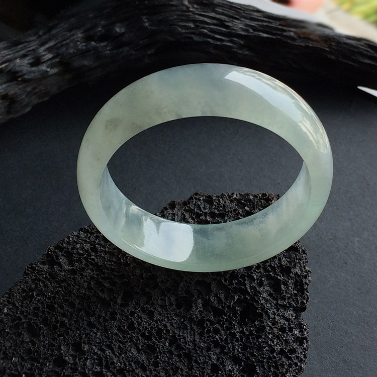 冰种晴水贵妃手镯(50.3mm-56.6mm)