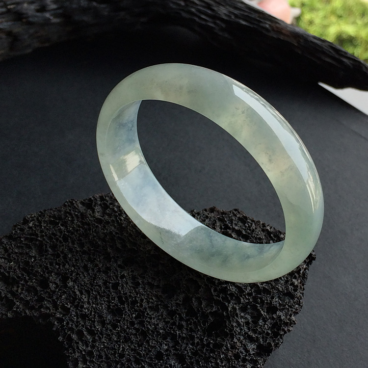 冰种晴水贵妃手镯(50.3mm-56.6mm)