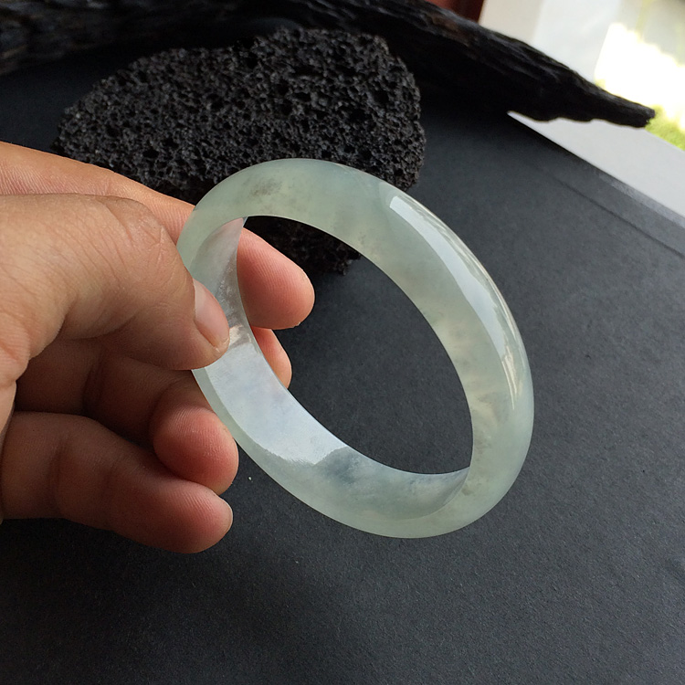 冰种晴水贵妃手镯(50.3mm-56.6mm)